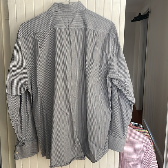 Button down - Picture 6 of 6